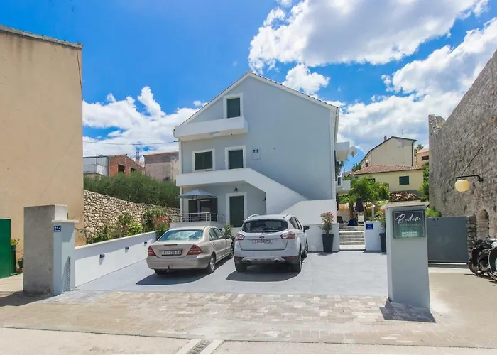 아파트 Bedem 시베니크